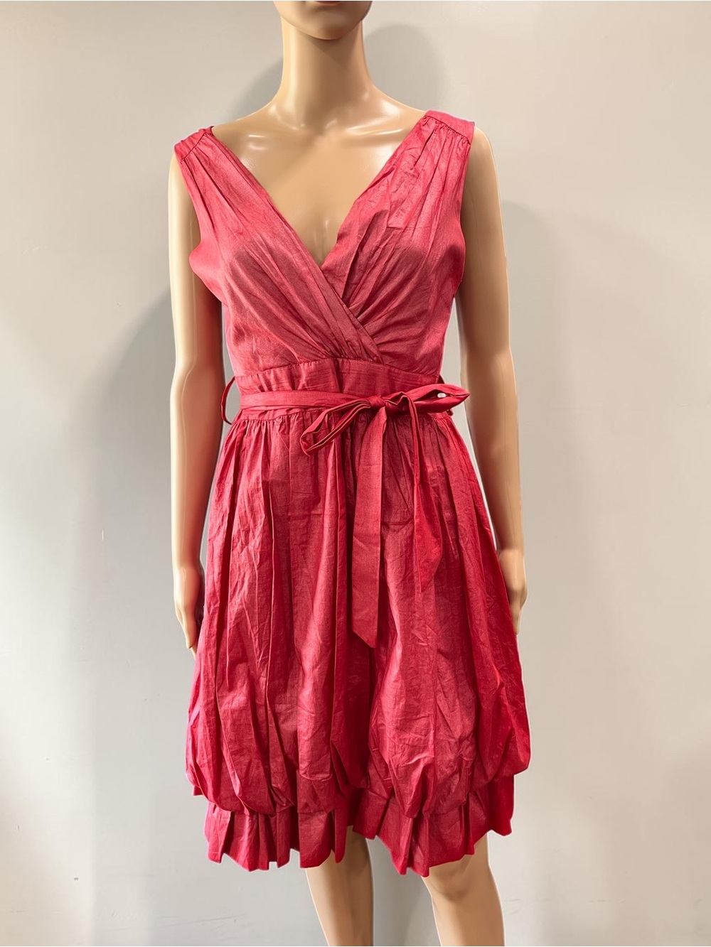 Echoo red sharkskin Taffeta Bubble Hem Cocktail Dress V Neck Sleeveless Party